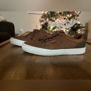 Levi's Men's Miles Tumbled WX sneaker in a brown synthetic leather finish